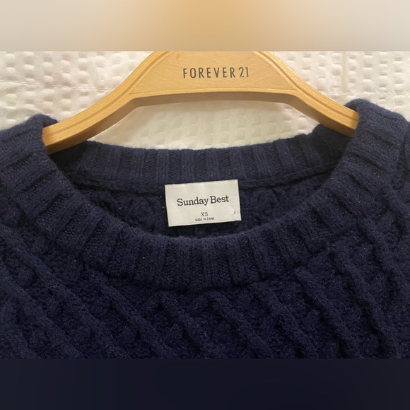 Aritzia Sunday Best  Peggy Sweater - Picture 8 of 8